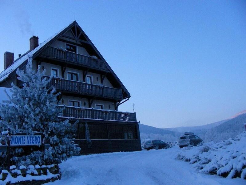 Monte Negro Bed & Breakfast Ladek-Zdroj Ngoại thất bức ảnh